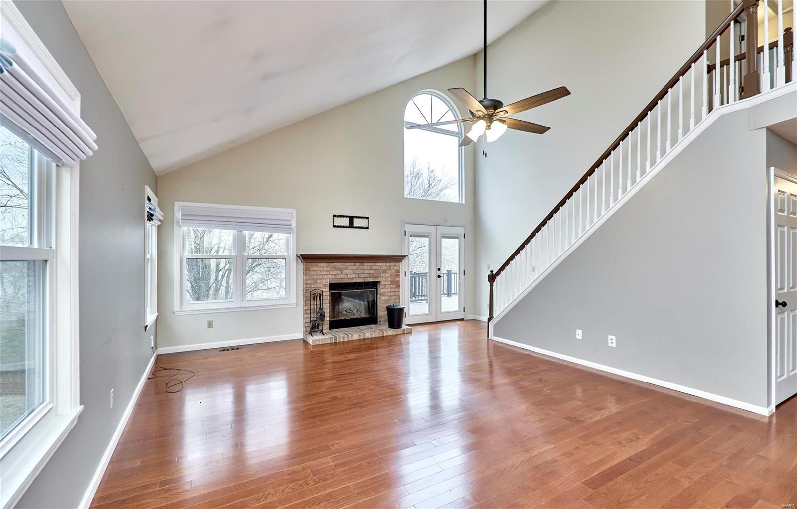 1526 Glenn Brooke Woods Circle Ballwin, MO 63021 - Photo 4 of 40