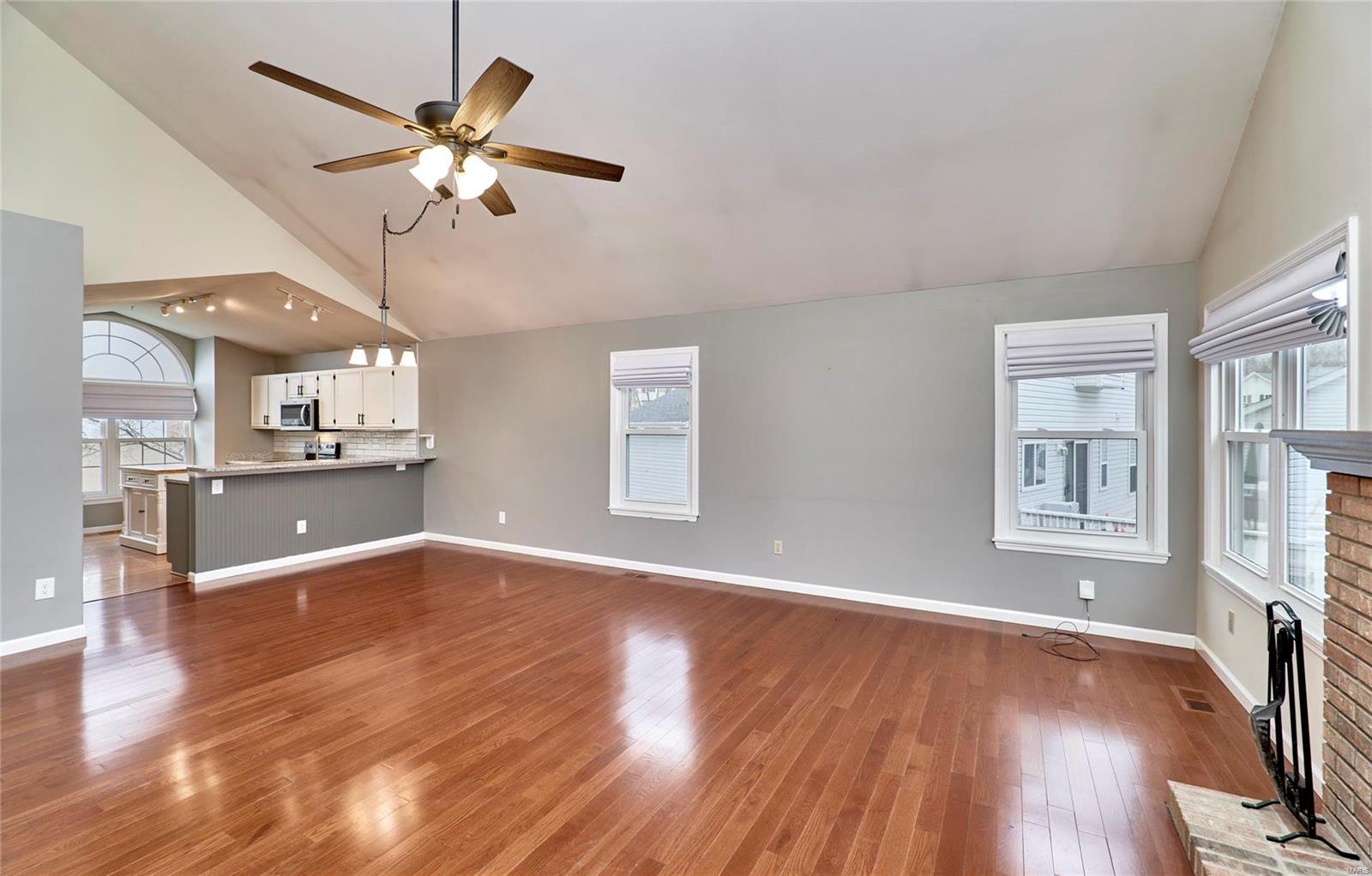 1526 Glenn Brooke Woods Circle Ballwin, MO 63021 - Photo 10 of 40