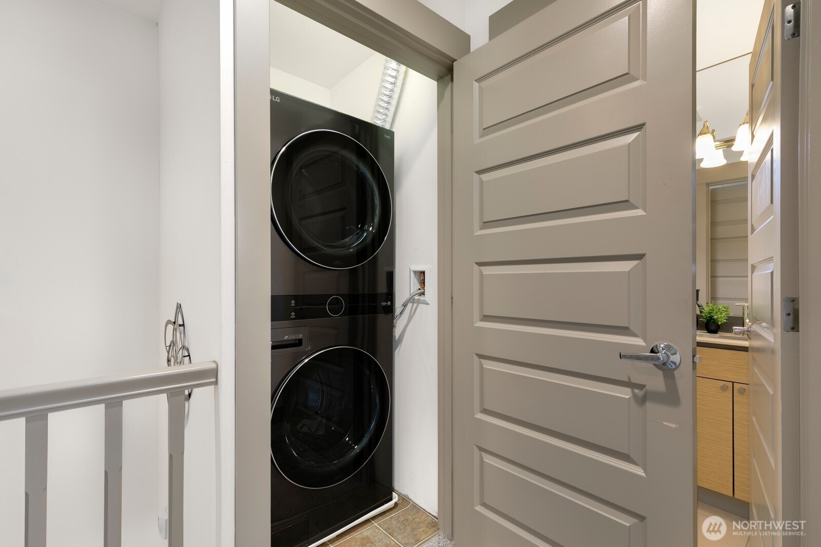 4840 40th Avenue Southwest, Unit A Seattle, WA 98116 - Photo 22 of 31
