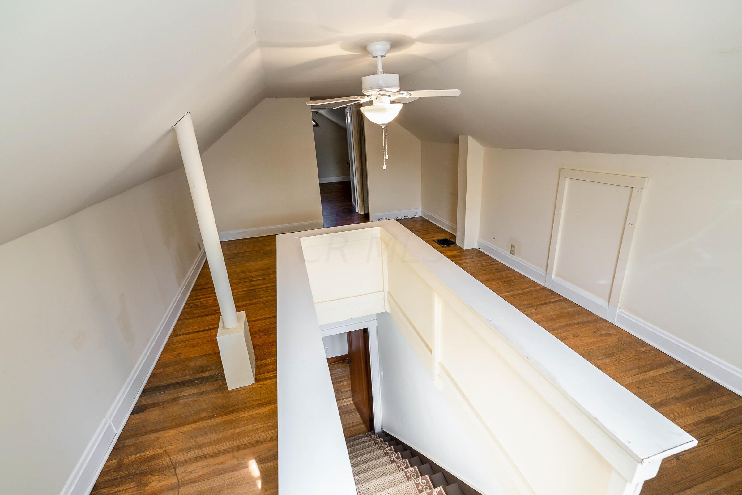 519 East Tulane Road Columbus, OH 43202 - Photo 22 of 38 2nd story bonus room