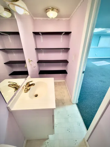 $382,900 | 2471 East Mark Drive, Sheboygan, WI 53083