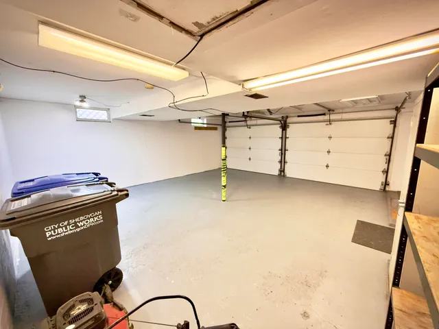 $382,900 | 2471 East Mark Drive, Sheboygan, WI 53083