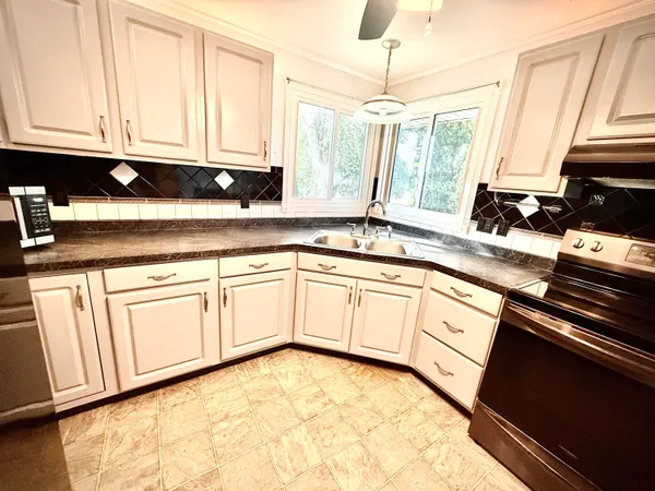 $369,900 | 2471 East Mark Drive, Sheboygan, WI 53083