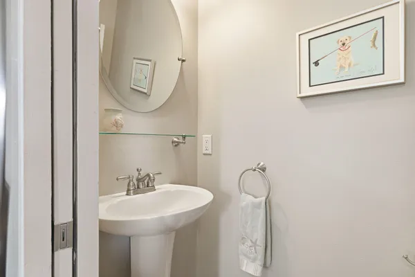 $799,000 | 962 Islington Street, Unit 1, Portsmouth, NH 03801