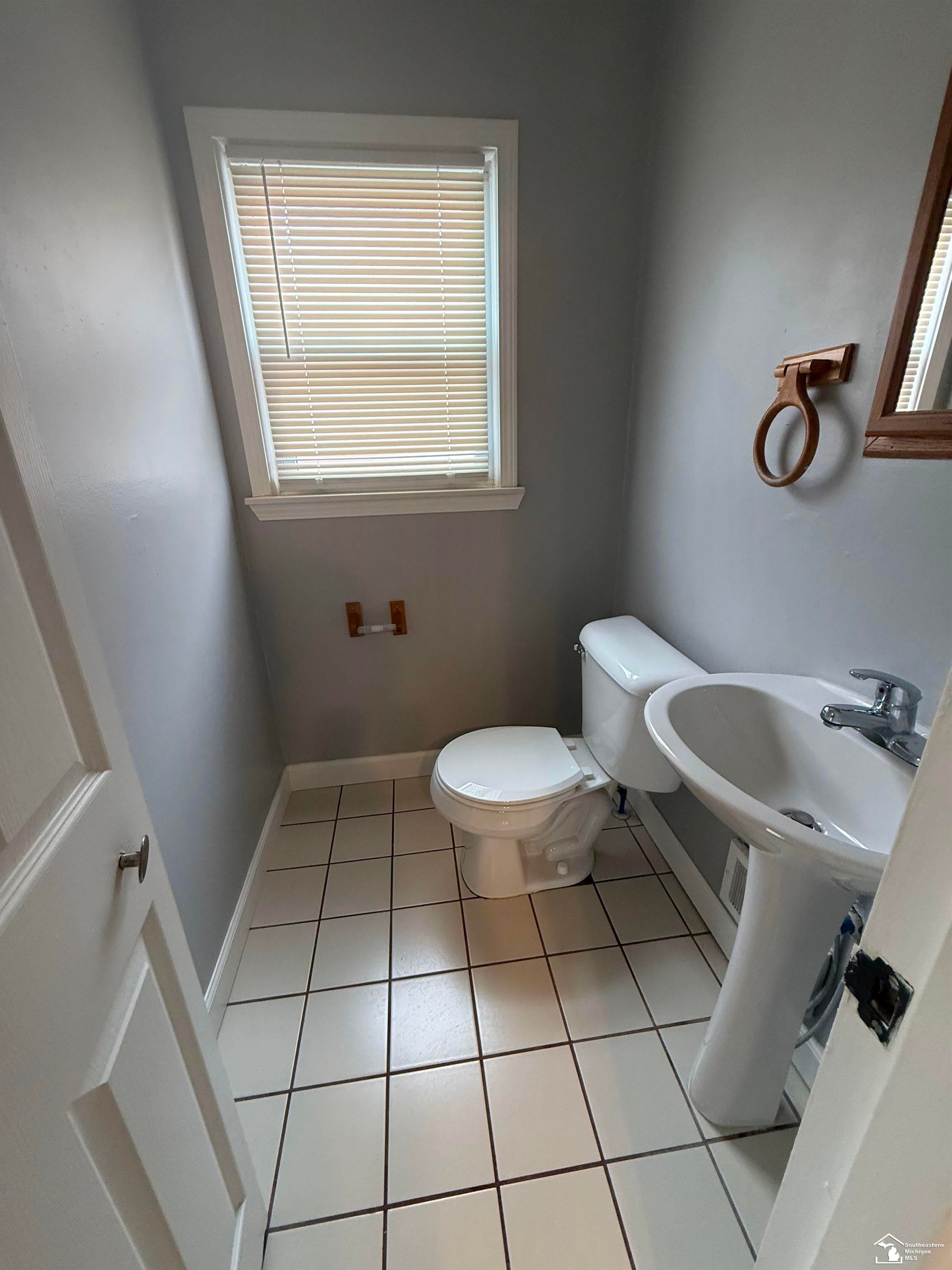 8501 Pardee Road Taylor, MI 48180 - Photo 9 of 17 Gallery Image 9