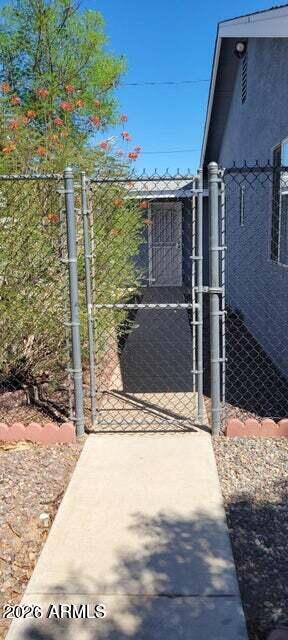 313 North 47th Street Phoenix, AZ 85008 - Photo 17 of 37 Gated Guest enterance