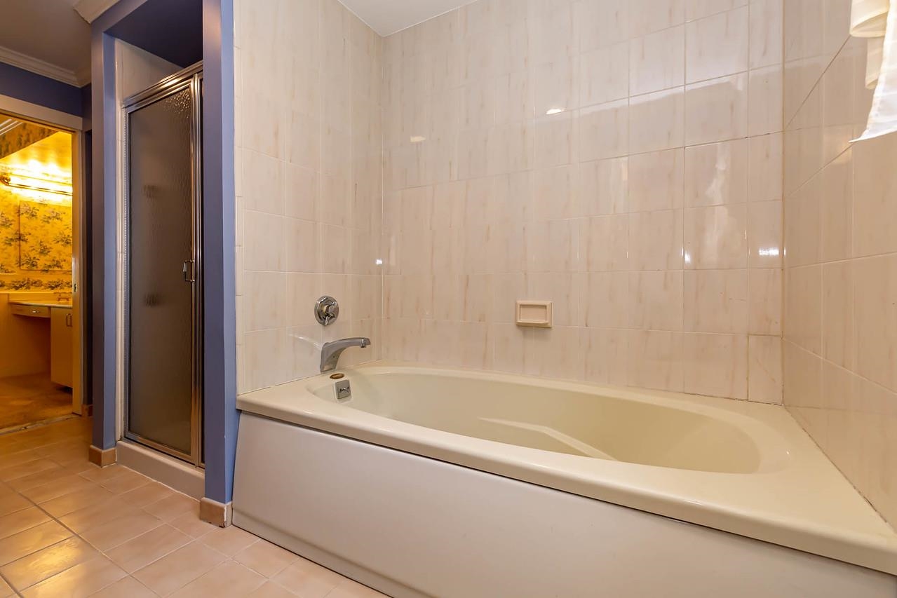 12 Cherry Hollow Road Nashua, NH 03062 - Photo 21 of 33 Gallery Image 21