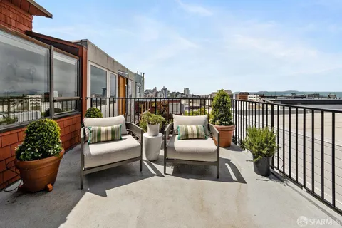 $4,995,000 | 69 Telegraph Place, San Francisco, CA 94133
