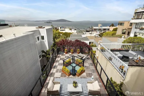 $4,995,000 | 69 Telegraph Place, San Francisco, CA 94133