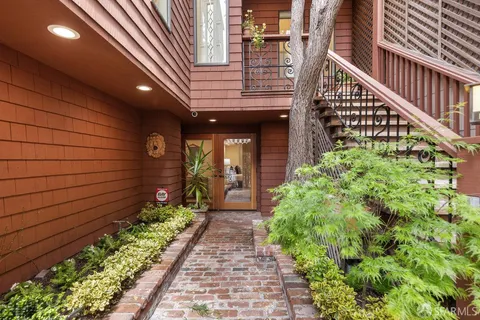 $4,995,000 | 69 Telegraph Place, San Francisco, CA 94133