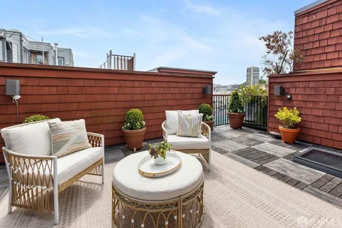 $4,995,000 | 69 Telegraph Place, San Francisco, CA 94133