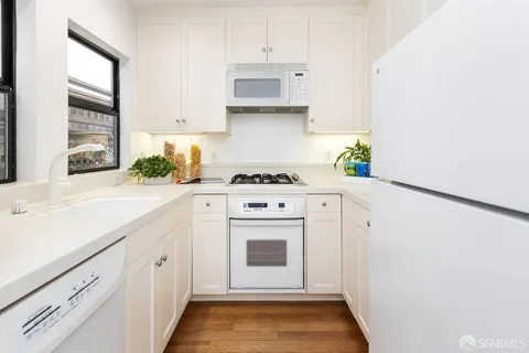 $4,995,000 | 69 Telegraph Place, San Francisco, CA 94133