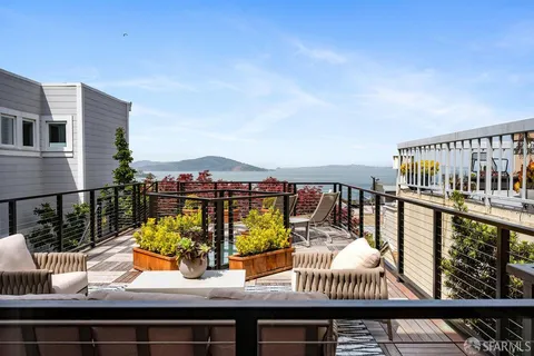 $4,995,000 | 69 Telegraph Place, San Francisco, CA 94133
