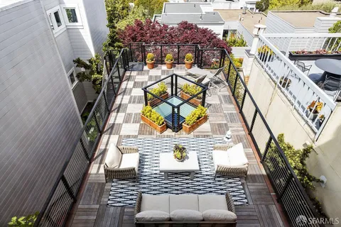 $4,995,000 | 69 Telegraph Place, San Francisco, CA 94133