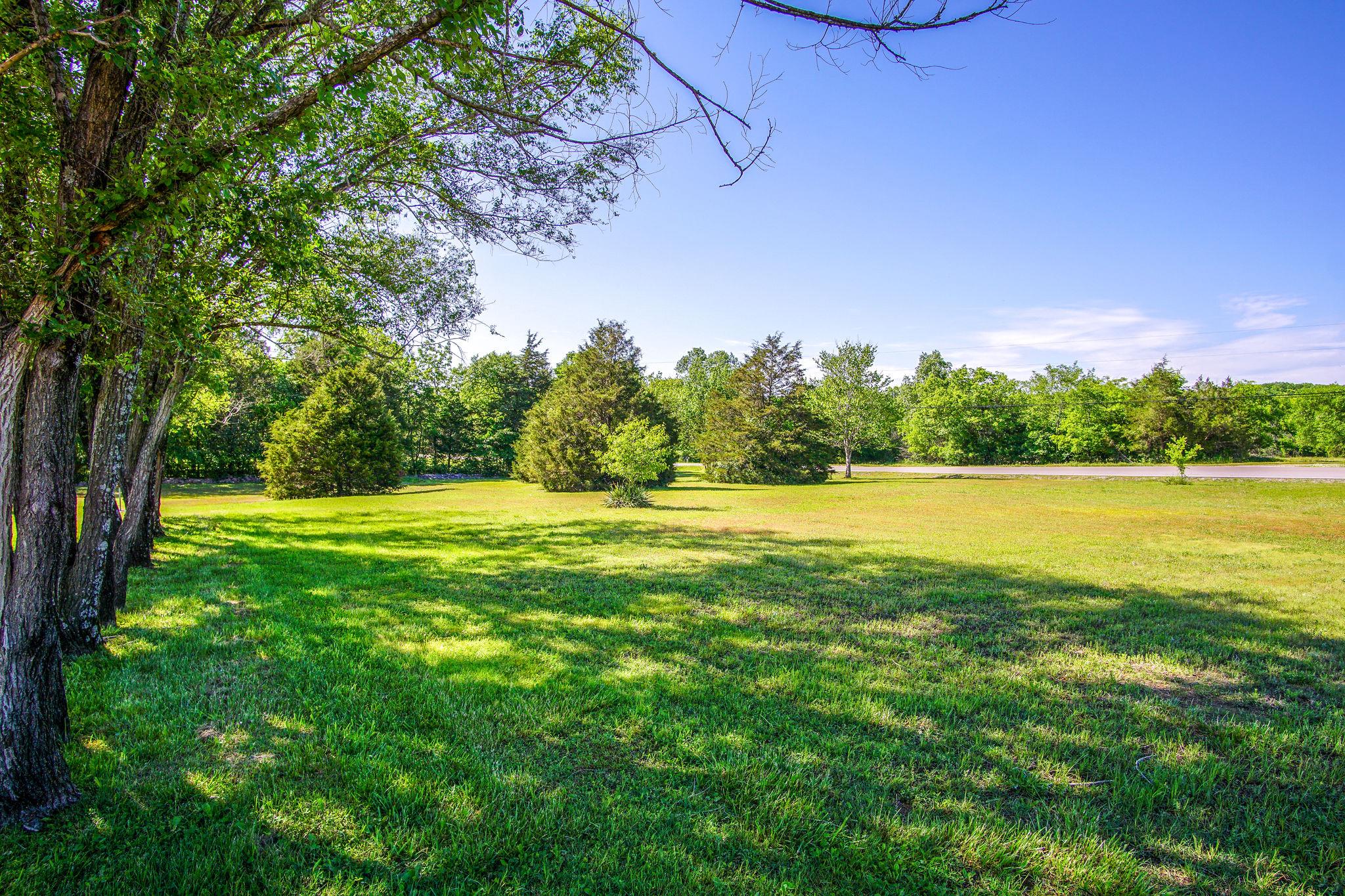3526 Tobe Robertson Road Columbia, TN 38401 - Photo 8 of 12 Gallery Image 8