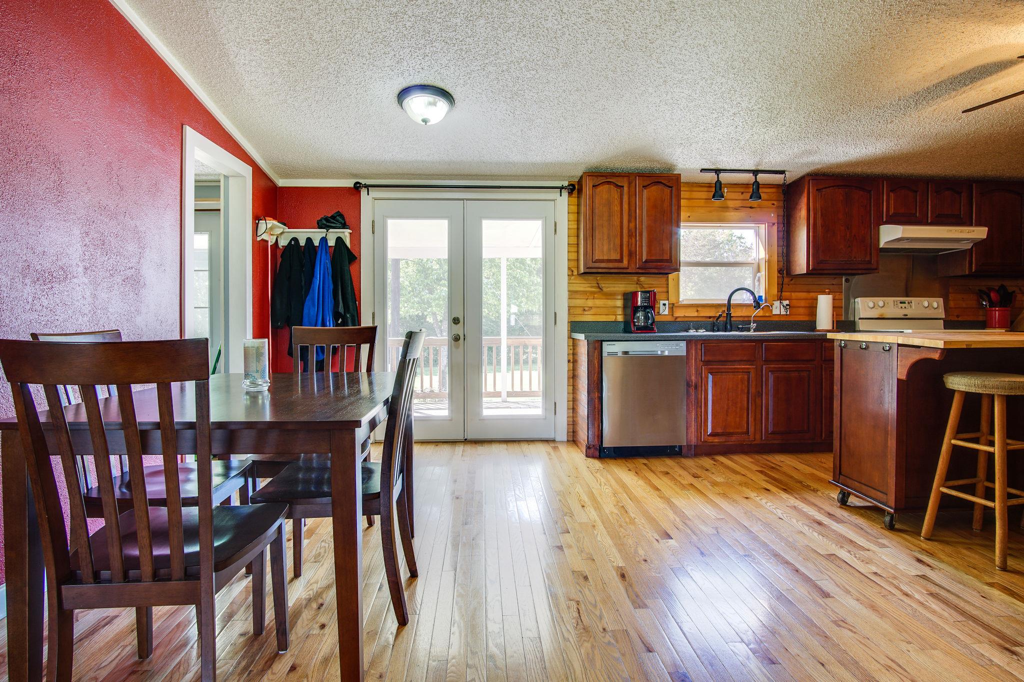 3526 Tobe Robertson Road Columbia, TN 38401 - Photo 10 of 12 Gallery Image 10