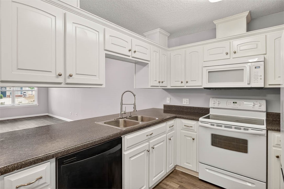 315 Promise Lane Brunswick, GA 31525 - Photo 8 of 27