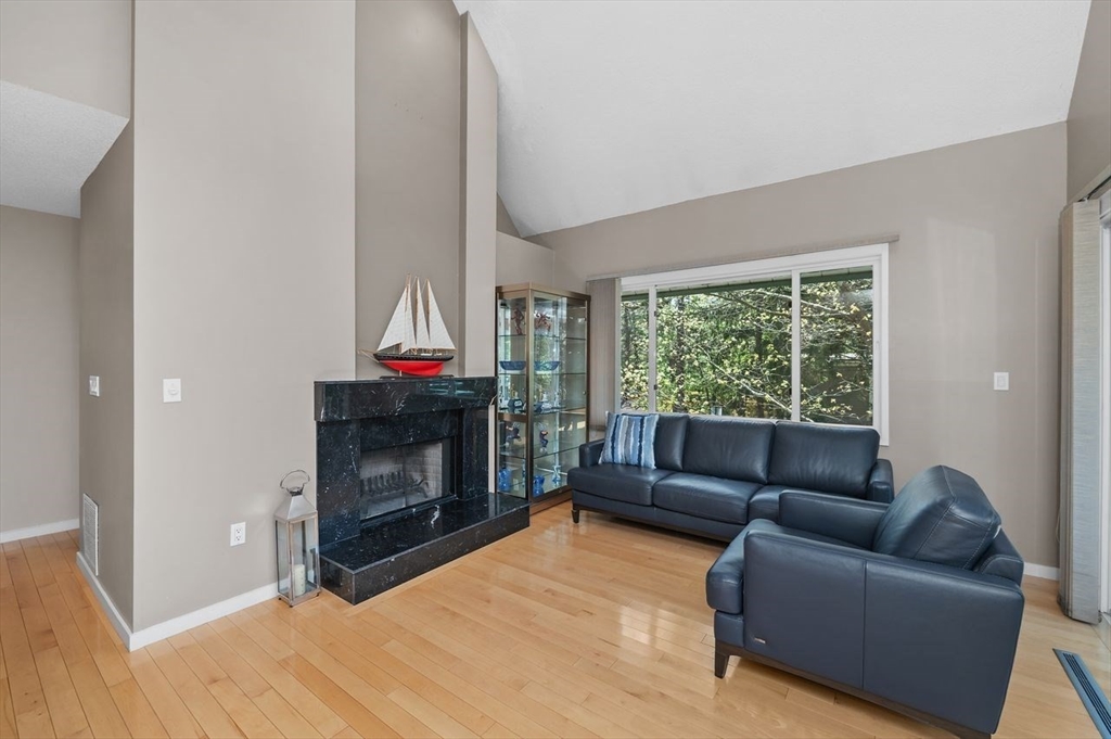 1175 Chestnut Street, Unit 12 Newton, MA 02464 - Photo 5 of 40