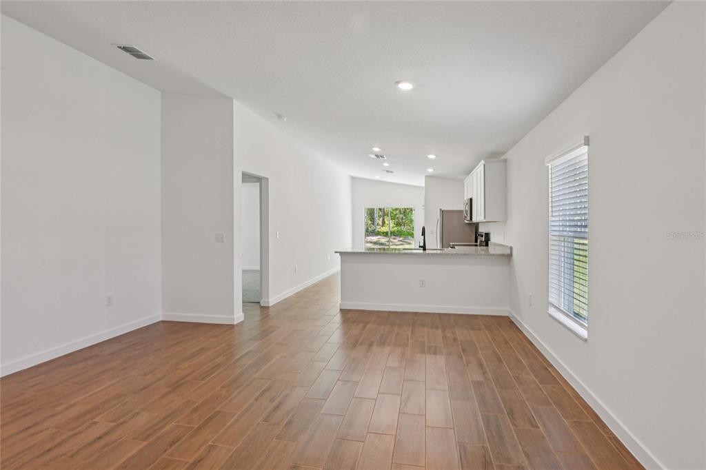 14034 Ricebird Avenue Weeki Wachee, FL 34614 - Photo 4 of 10