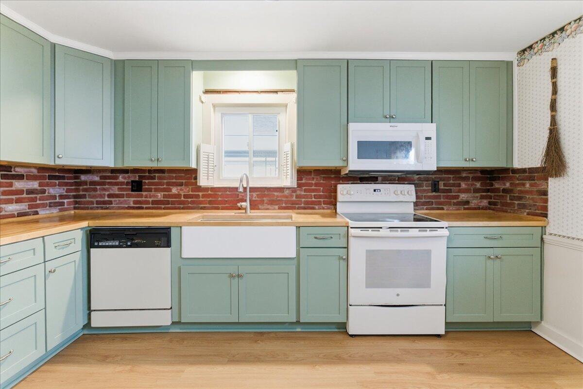 25 Shank Street Lewiston, ME 04240 - Photo 6 of 53 11-25 Shank Street_Lewiston_ME-11