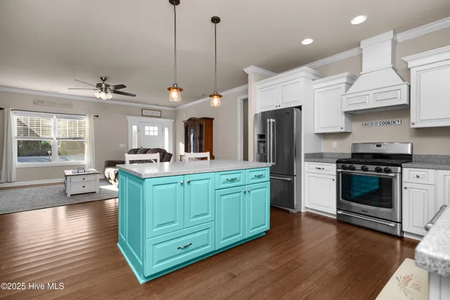 $475,000 | 575 Northwest Backwoods Road, Moyock, NC 27958