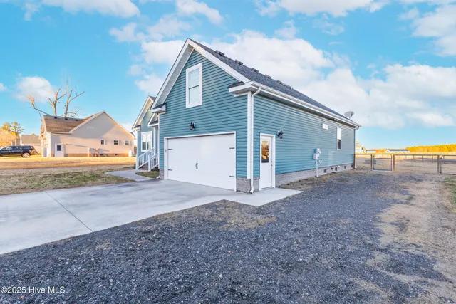 $475,000 | 575 Northwest Backwoods Road, Moyock, NC 27958