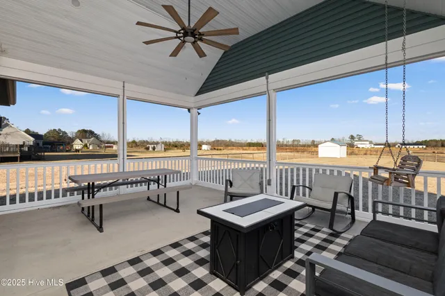 $475,000 | 575 Northwest Backwoods Road, Moyock, NC 27958