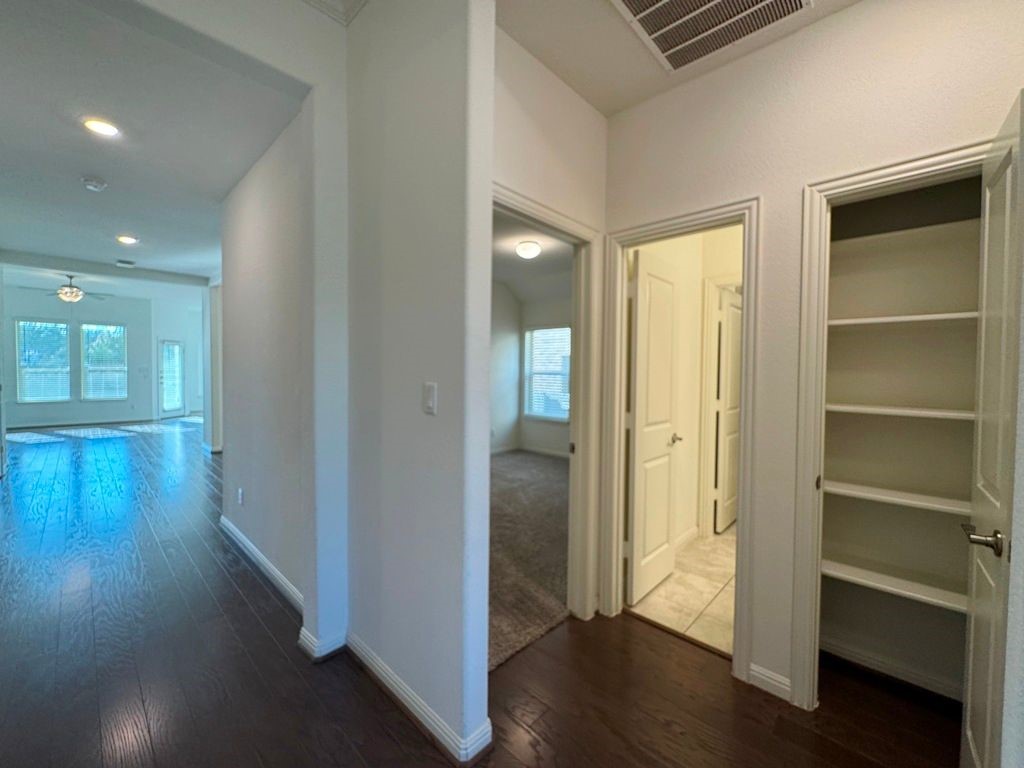 1425 Morning View Road Georgetown, TX 78628 - Photo 16 of 40