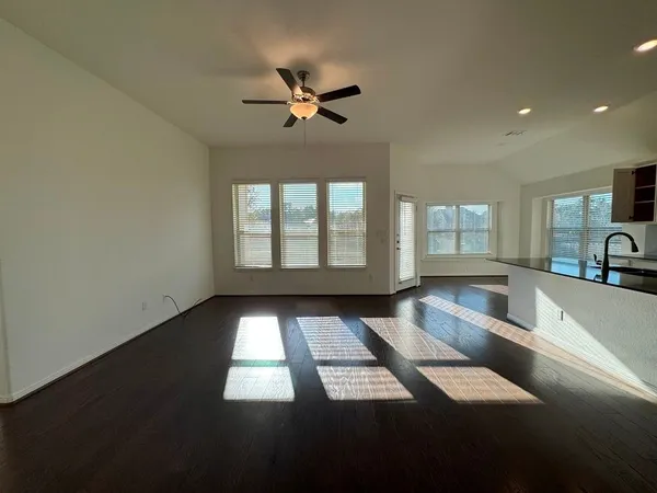 $2,300 | 1425 Morning View Road, Georgetown, TX 78628