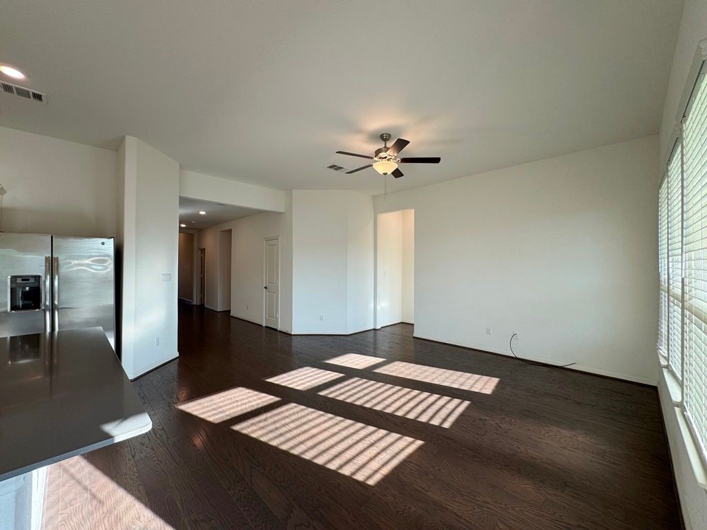 1425 Morning View Road Georgetown, TX 78628 - Photo 20 of 40