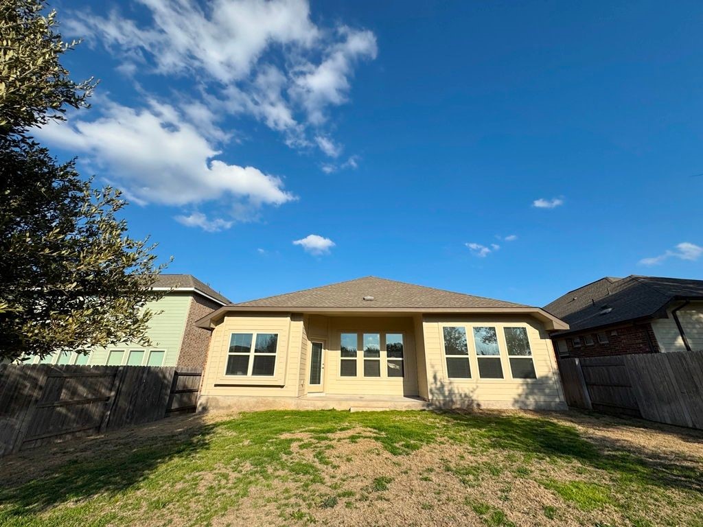1425 Morning View Road Georgetown, TX 78628 - Photo 34 of 40