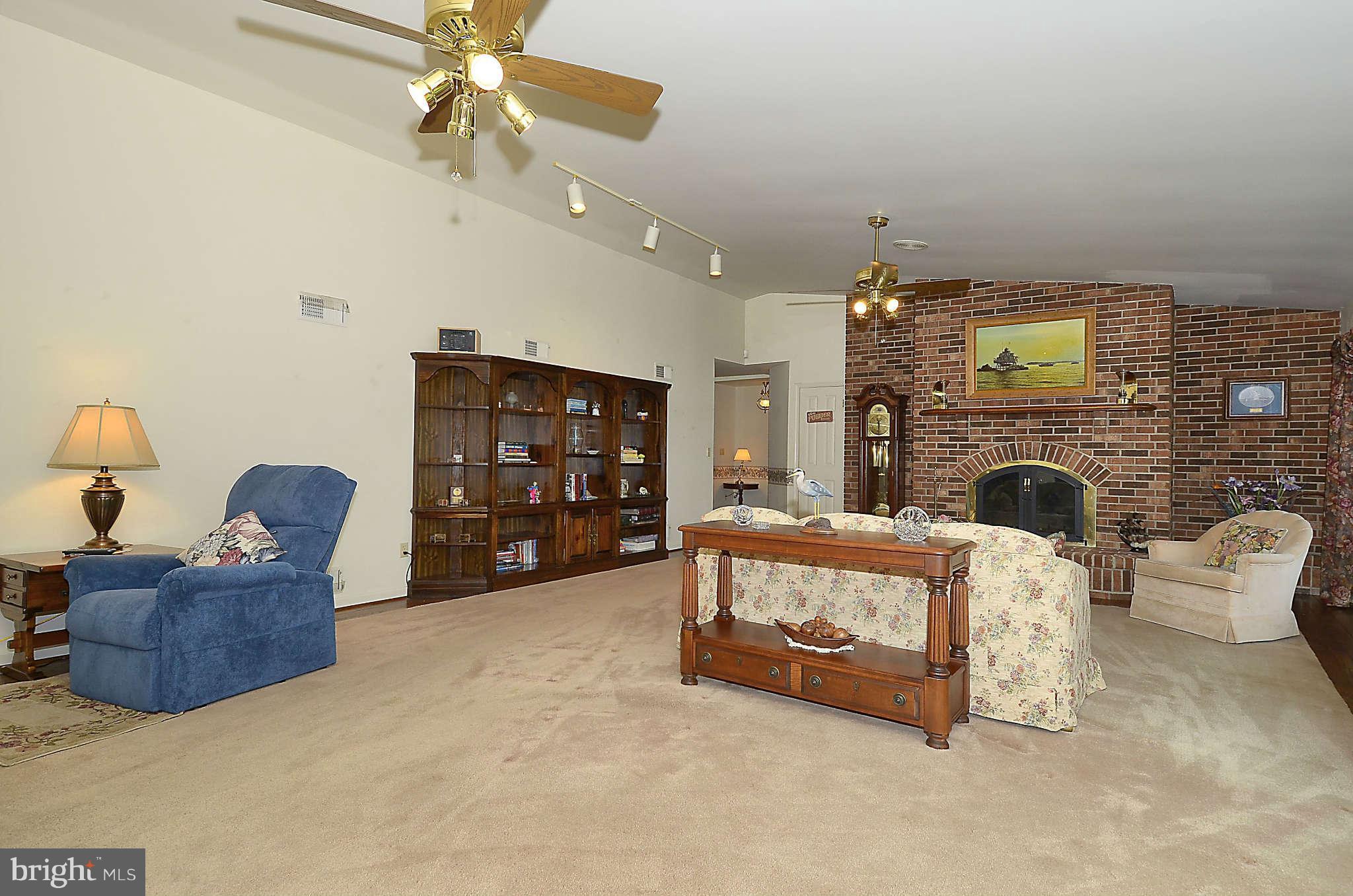 3023 Bennett Point Road Queenstown, MD 21658 - Photo 10 of 30 Family Room