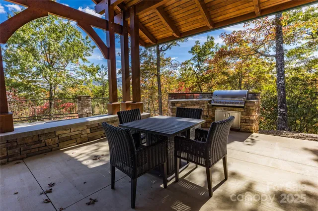 a view of a lake from a yard