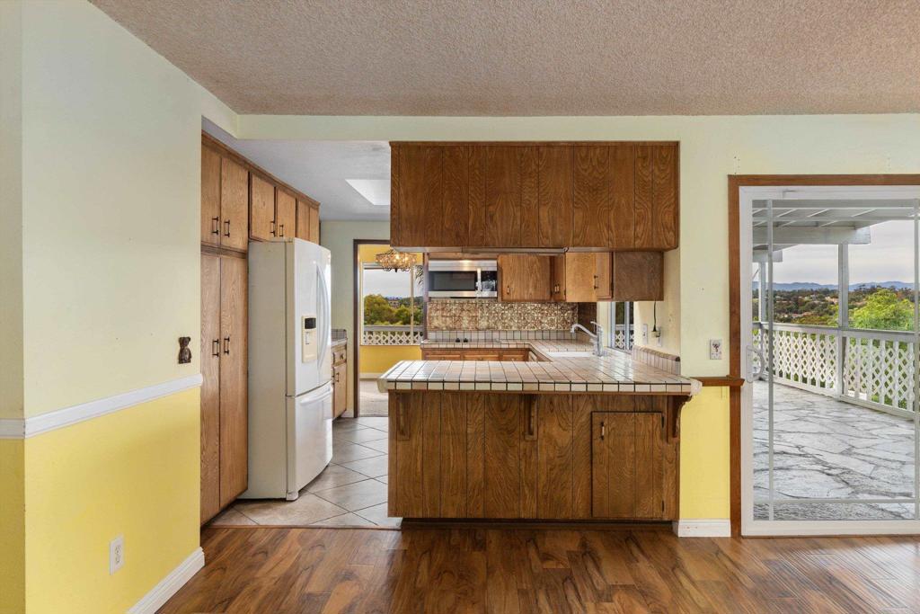 1815 Premier Street Fallbrook, CA 92028 - Photo 11 of 44