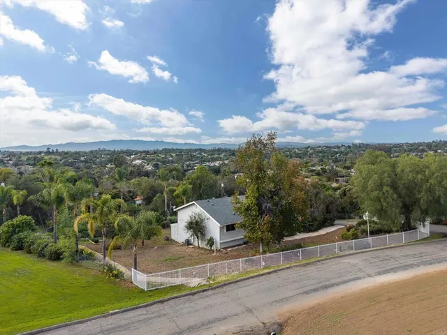 $875,000 | 1815 Premier Street, Fallbrook, CA 92028