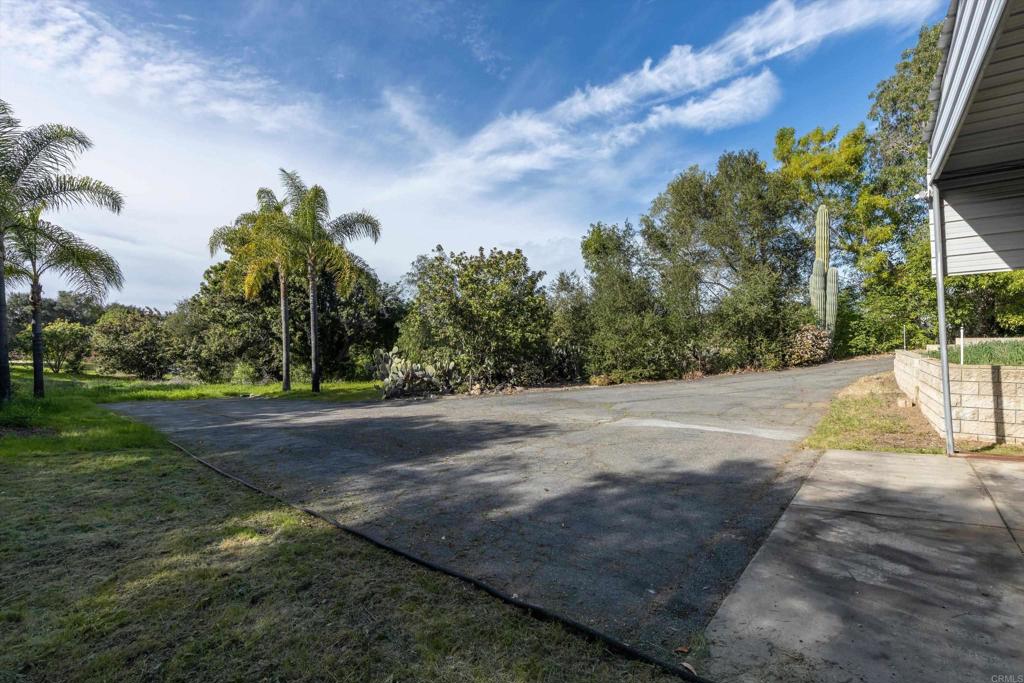 1815 Premier Street Fallbrook, CA 92028 - Photo 33 of 44