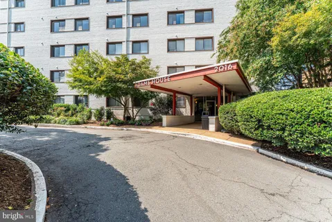 $415,000 | 2016 North Adams Street, Unit 408, Arlington, VA 22201