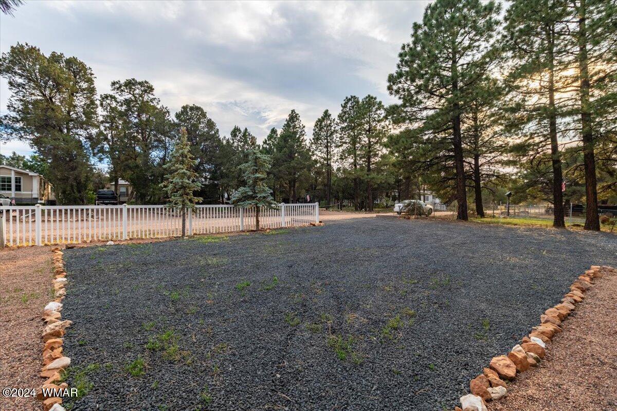 2112 Blue Jay Road Overgaard, AZ 85933 - Photo 34 of 41