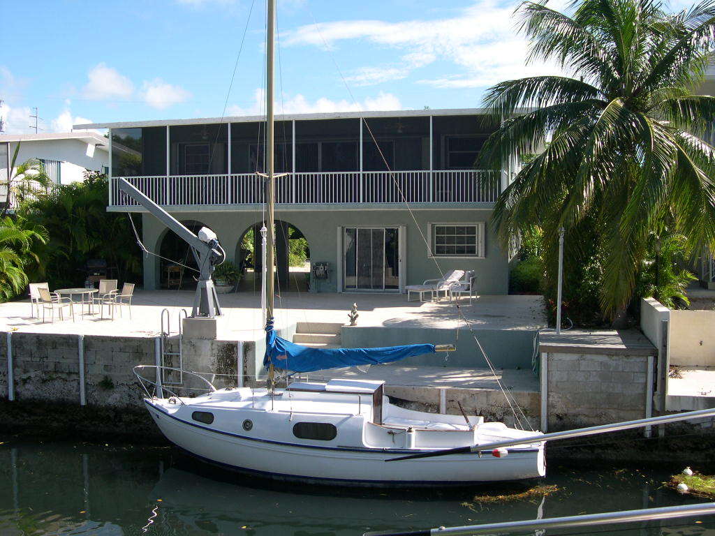 114 Bahama Road Key Largo, FL 33037 - Photo 6 of 6 Rear