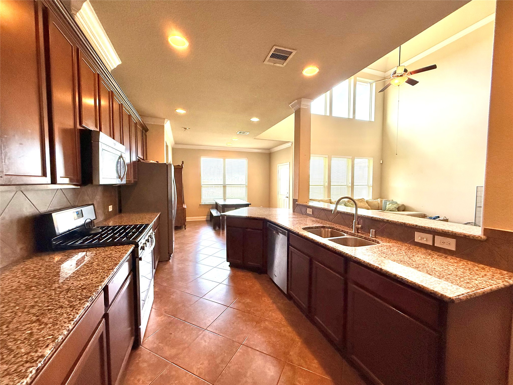5939 Northcrest Village Way Spring, TX 77388 - Photo 9 of 12