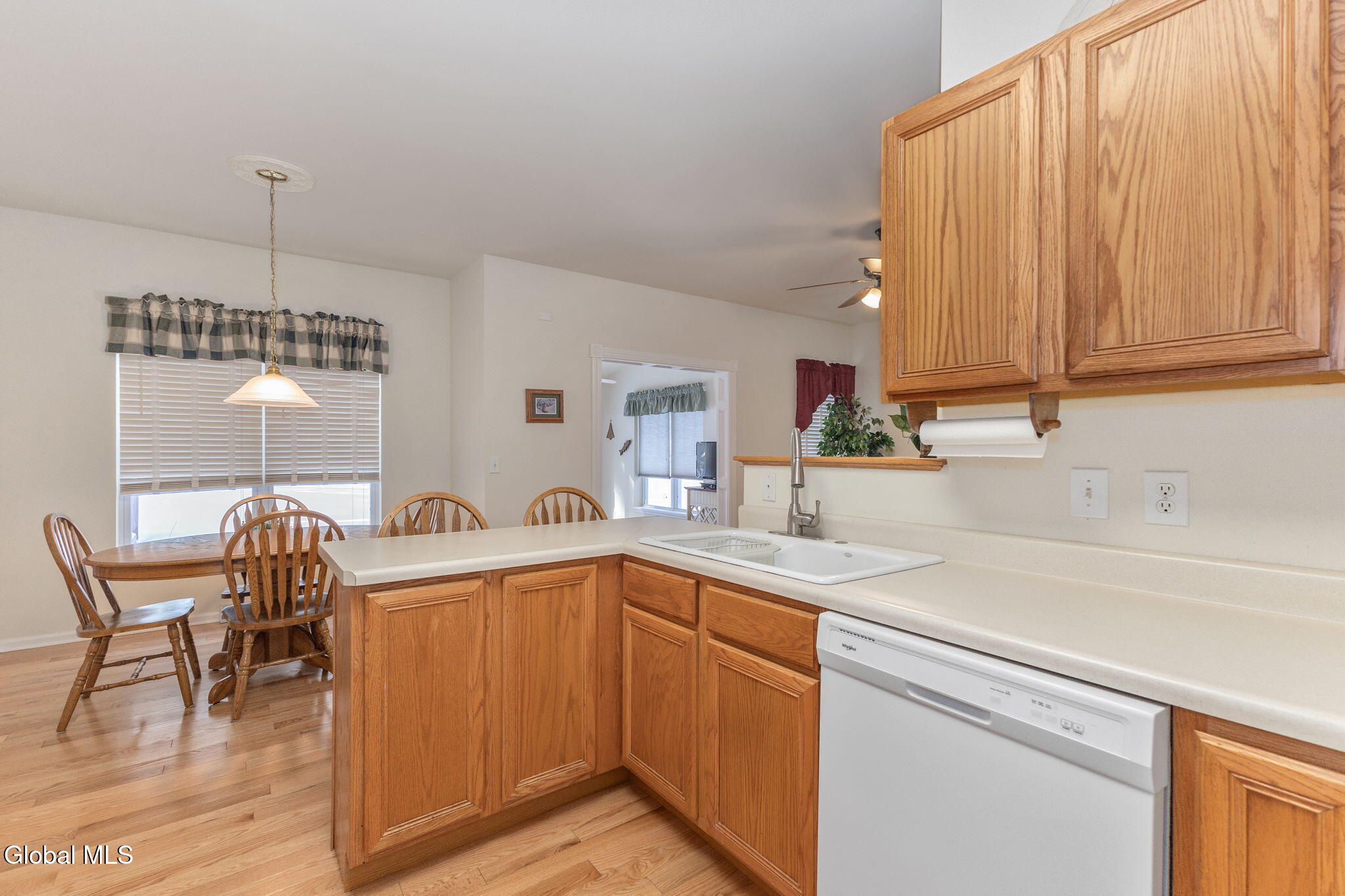 28 Donegal Way Wilton, NY 12866 - Photo 11 of 34 19-28DonegalWay_19