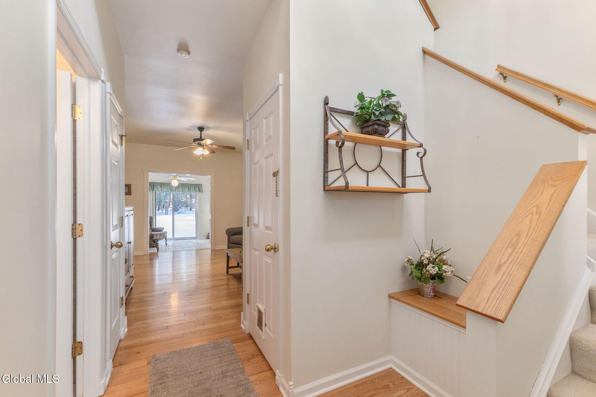 28 Donegal Way Wilton, NY 12866 - Photo 2 of 34 6-28DonegalWay_06