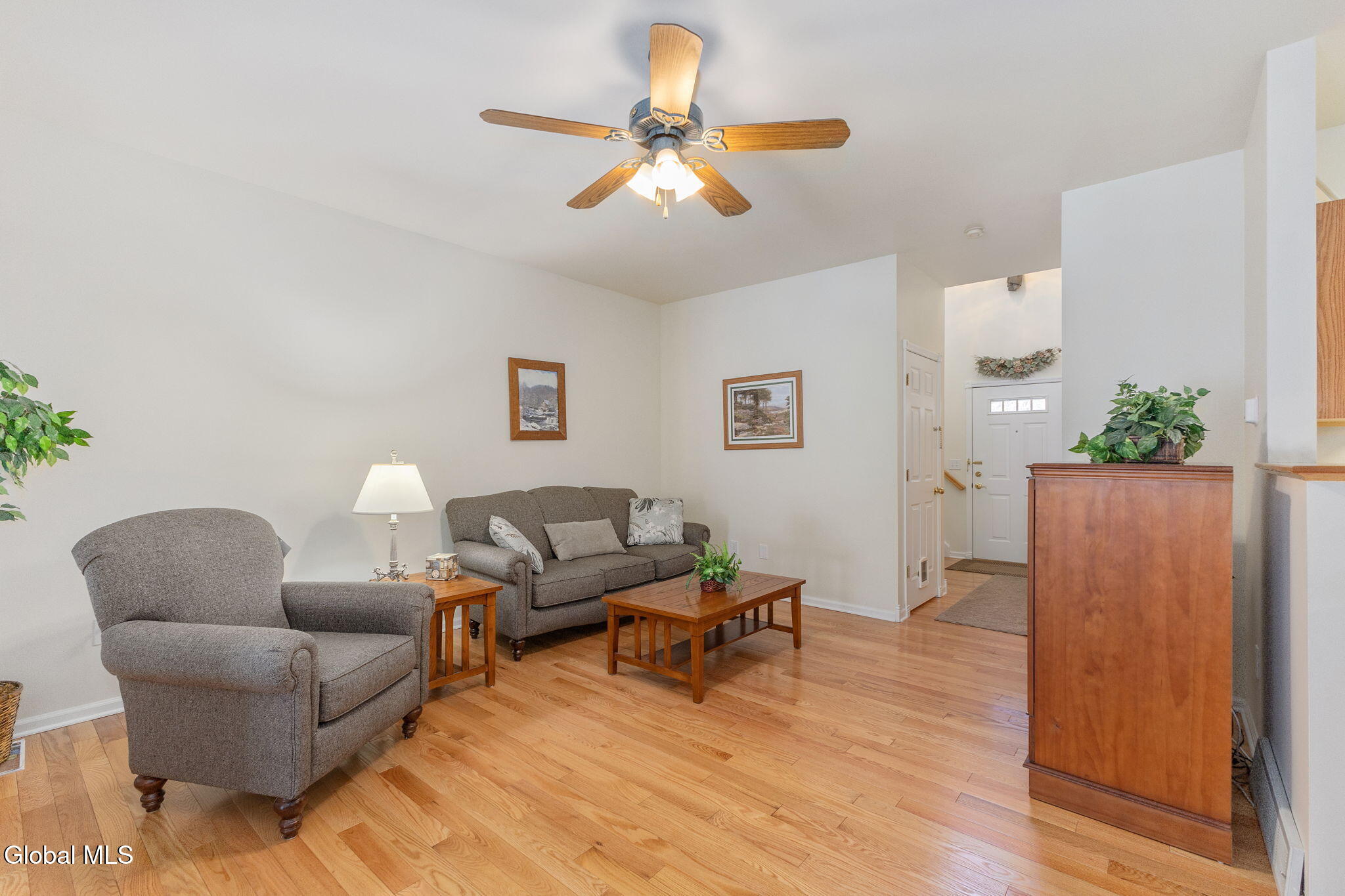 28 Donegal Way Wilton, NY 12866 - Photo 3 of 34 9-28DonegalWay_09