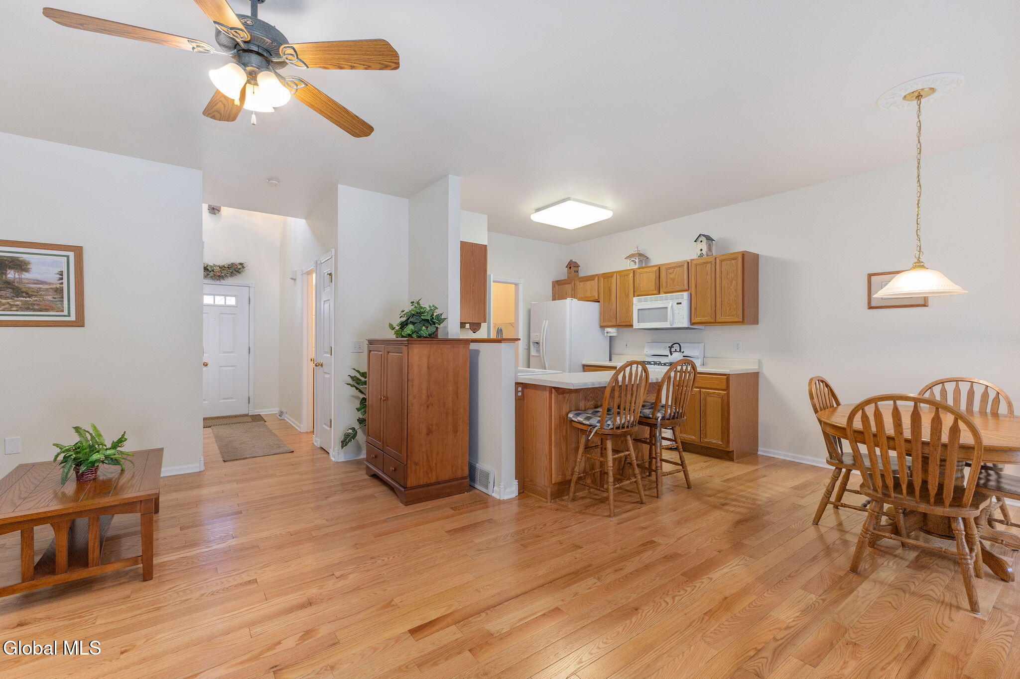 28 Donegal Way Wilton, NY 12866 - Photo 7 of 34 13-28DonegalWay_13