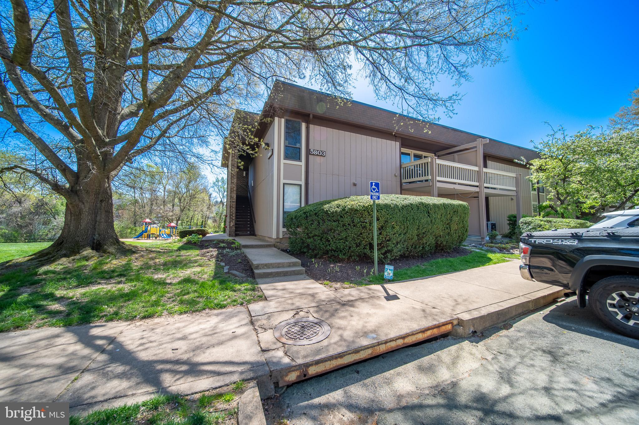 5803 Royal Ridge Drive, Unit I Springfield, VA 22152 - Photo 2 of 47 Gallery Image 2