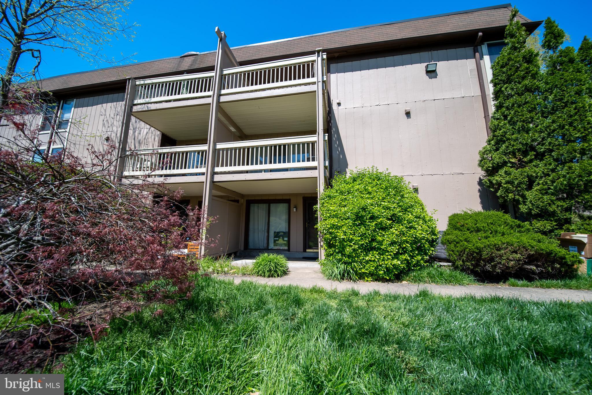 5803 Royal Ridge Drive, Unit I Springfield, VA 22152 - Photo 4 of 47 Gallery Image 4