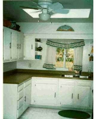 280 Bash Road New Alexandria, PA 15670 - Photo 2 of 8 Kitchen.