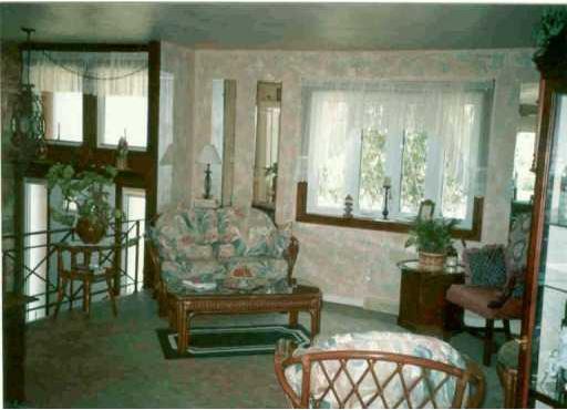 280 Bash Road New Alexandria, PA 15670 - Photo 3 of 8 Living Room.