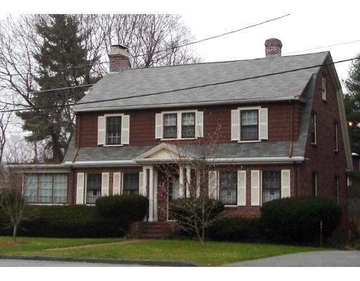 18 Grantland Road Wellesley, MA 02481 - Photo 1 of 17