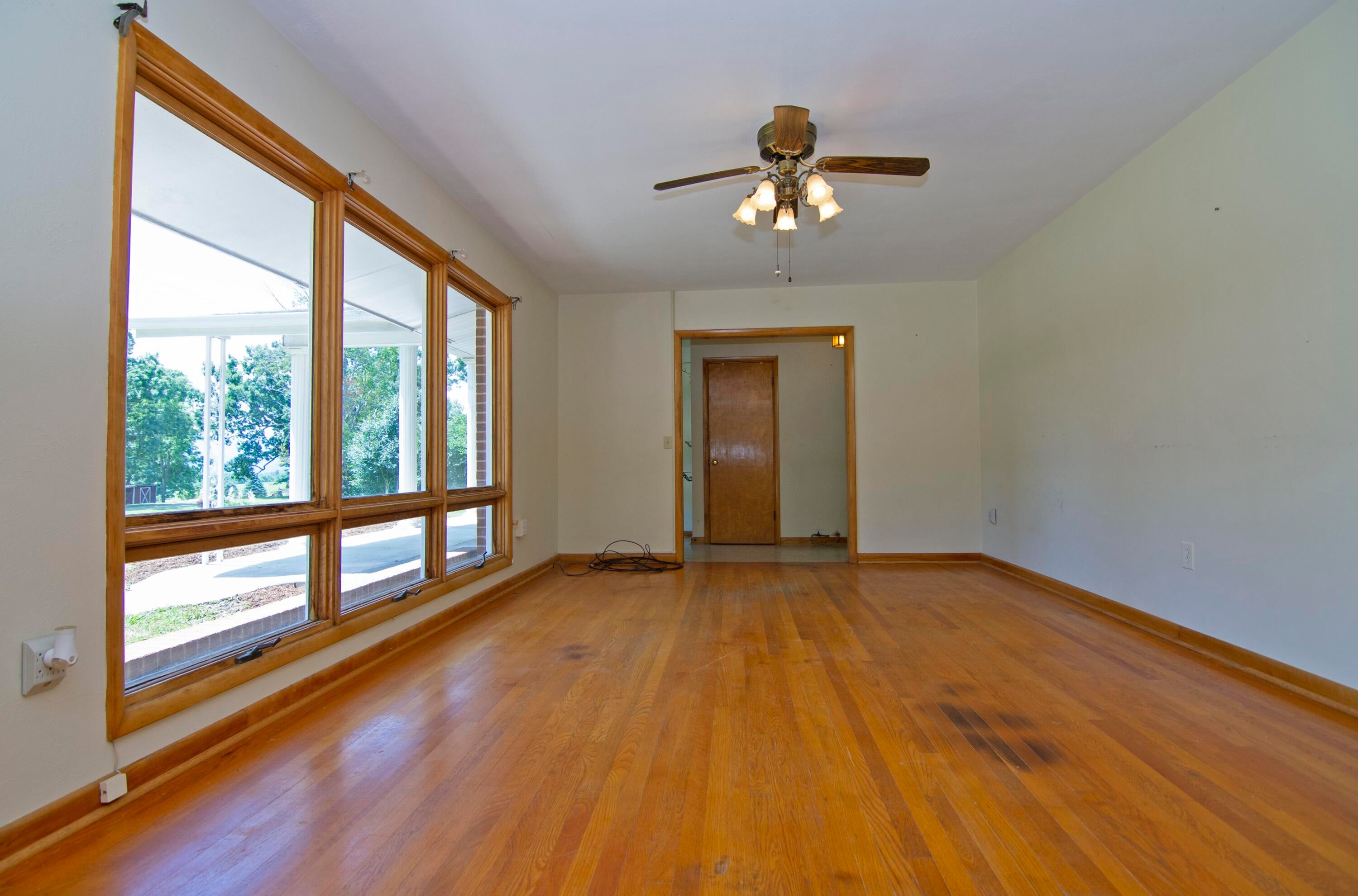 3215 Sweet Springs Valley Road Union, WV 24983 - Photo 14 of 71 Gallery Image 14